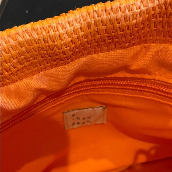 Orange Woven Handbag with Tortoise Shell Chain like new never used - Picture 5 of 5